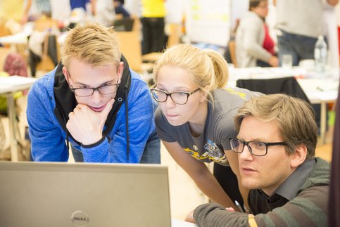 Aus über 100 Bewerbungen haben die drei TU Austria-Universitäten 45 Teilnehmerinnen und Teilnehmer des Innovations-Marathons ausgewählt. Aus über 100 Bewerbungen haben die drei TU Austria-Universitäten 45 Teilnehmerinnen und Teilnehmer des Innovations-Marathons ausgewählt.