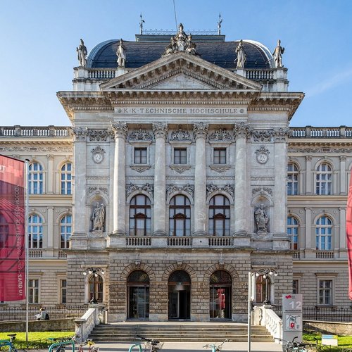 Hauptgebäude der TU Graz